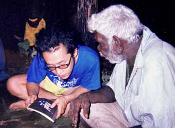 Gori with Kenbi Player at Palumpa